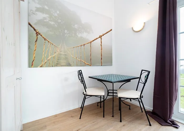 Iris Strandhus Nyaraló